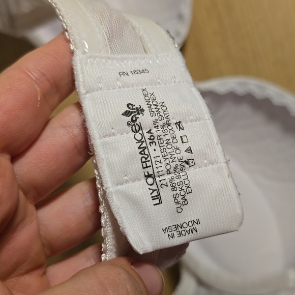 Lily of France White Underwire Strapless Bra with Molded Cups - Picture 3 of 3